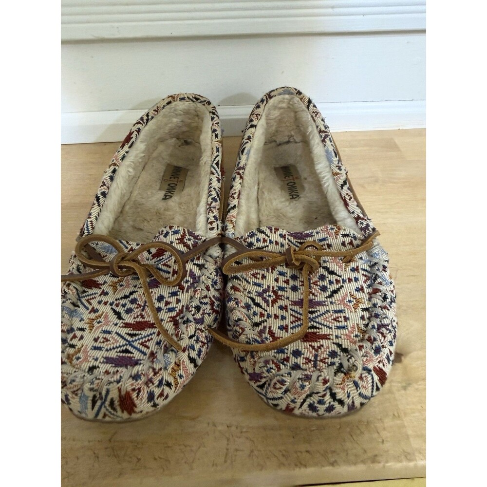 Minnetonka Cally 44252 Women's Moccasin Slipper 9M Faux Fur Lined Aztec
